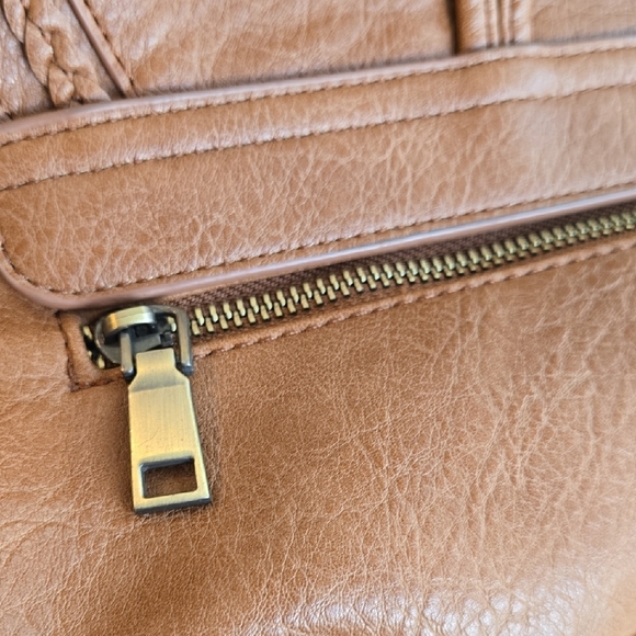 Antik Kraft Tan Vegan Crossbody Bag with Fringe Detailing. Stunning!! - Picture 6 of 12